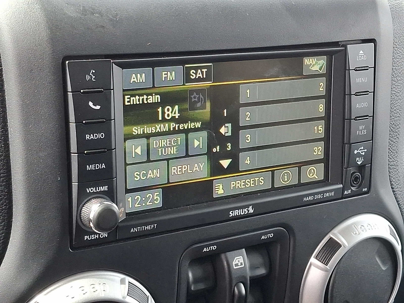 2016 Jeep Wrangler Unlimited 4WD 4dr Sahara