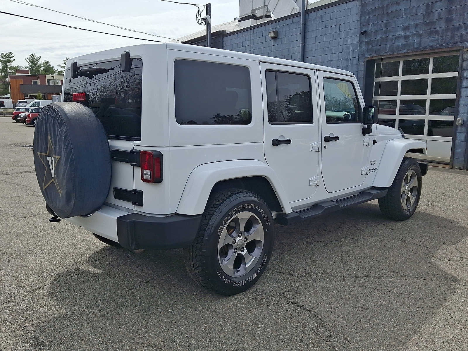 2016 Jeep Wrangler Unlimited 4WD 4dr Sahara