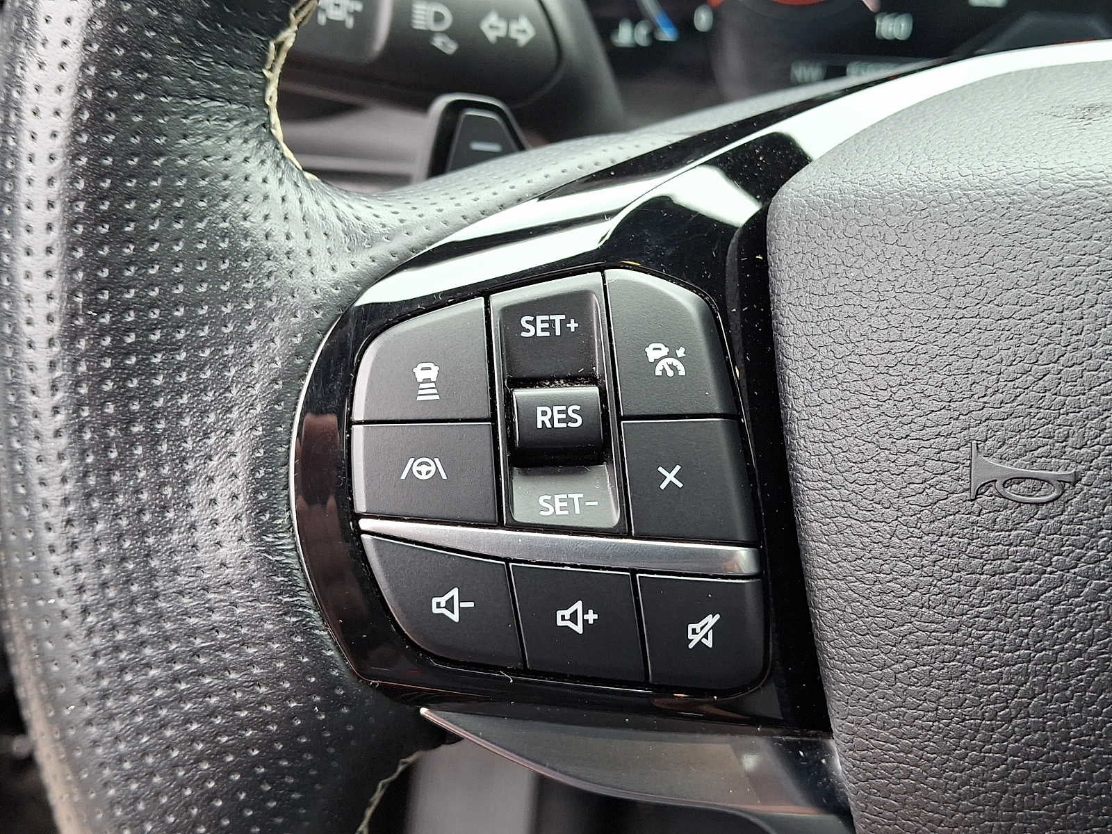 2021 Ford Explorer ST 4WD