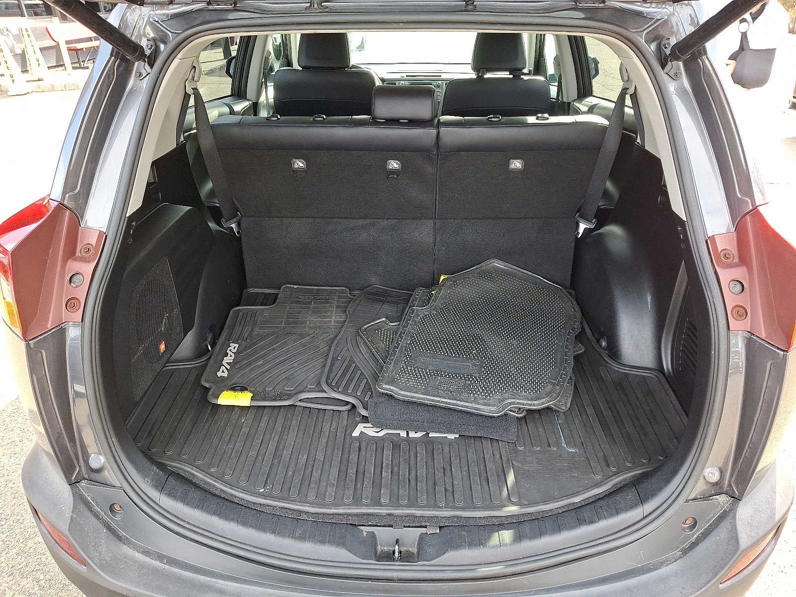 2013 Toyota RAV4 AWD 4dr Limited