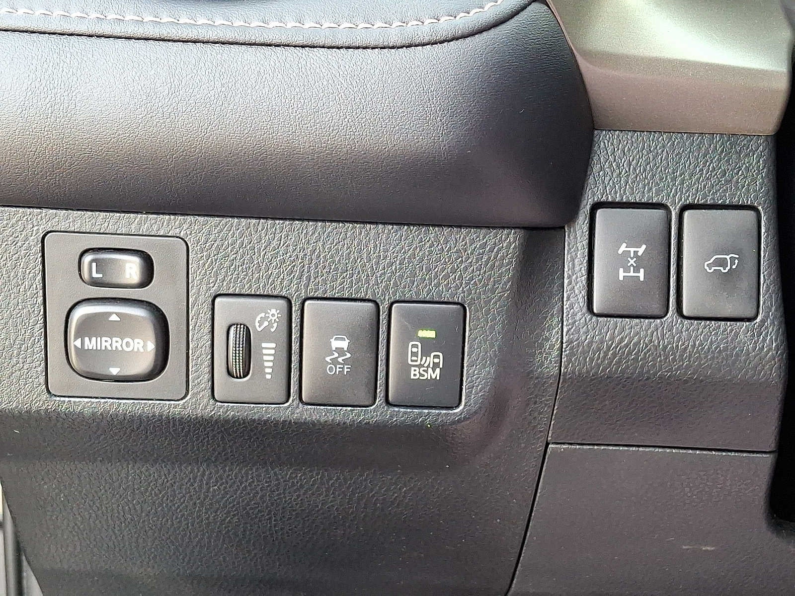 2013 Toyota RAV4 AWD 4dr Limited