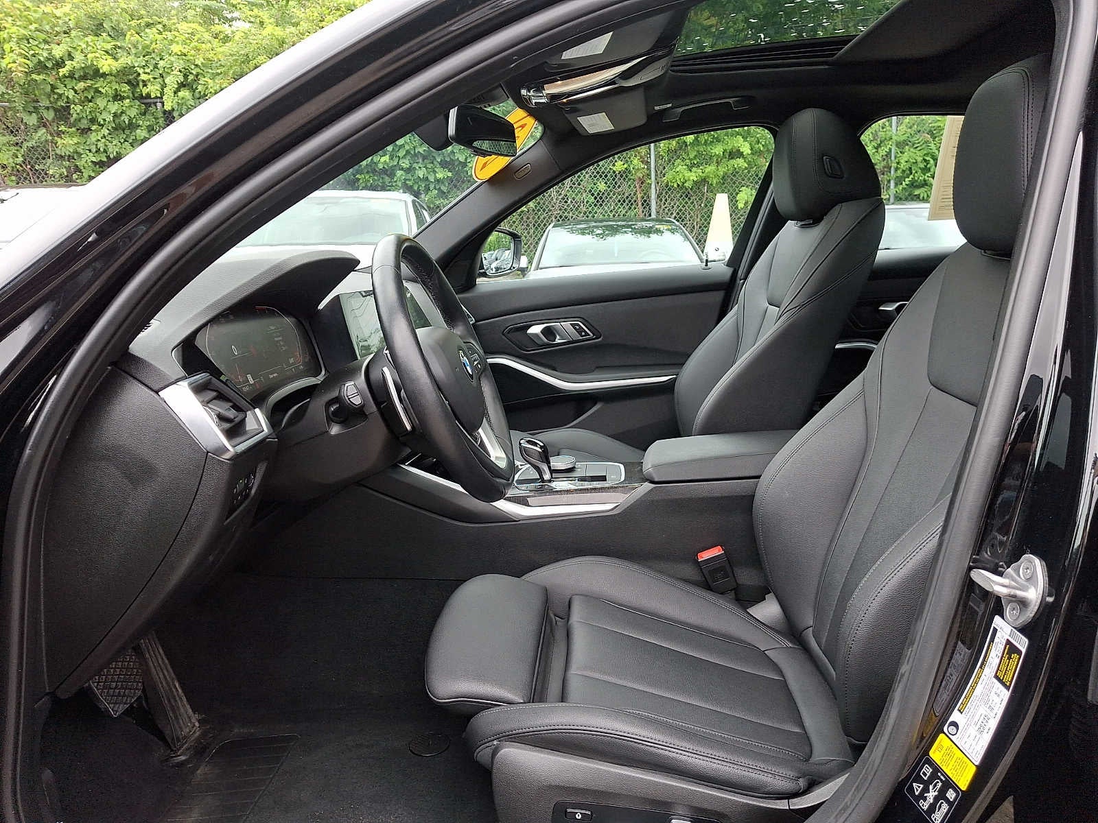 2021 BMW 3 Series 330i - Photo 14