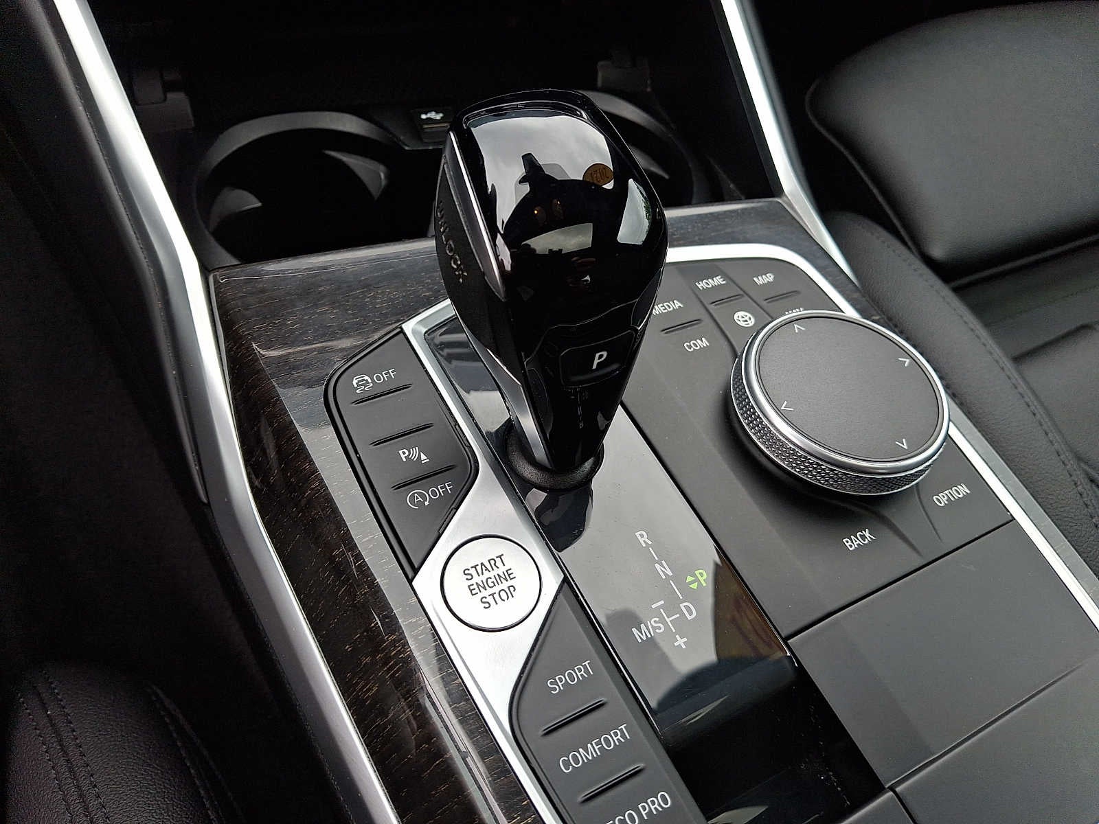 2021 BMW 3 Series 330i - Photo 16