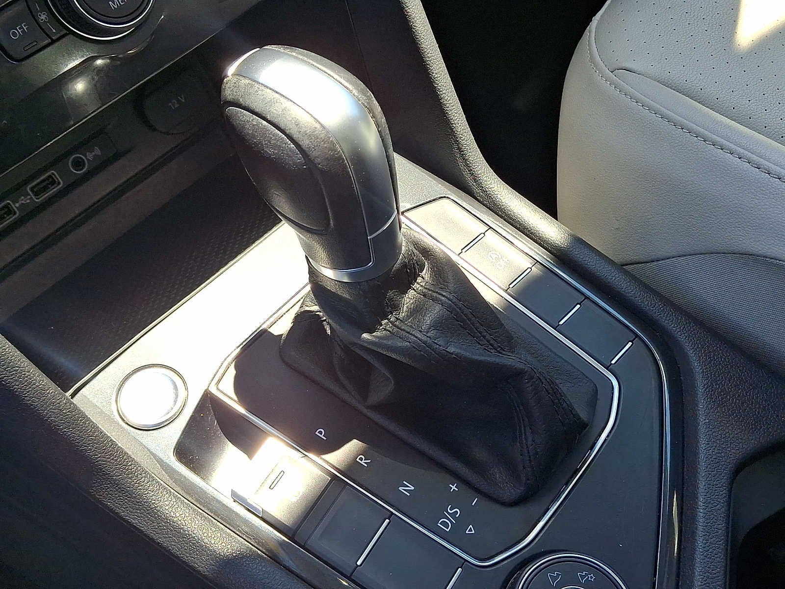 2019 Volkswagen Tiguan 2.0T SE 4MOTION