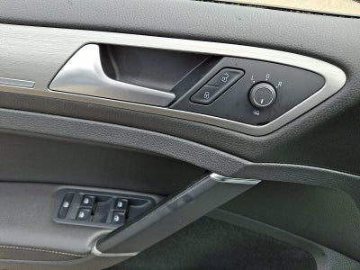 2016 Volkswagen Golf 4dr HB Auto TSI SE