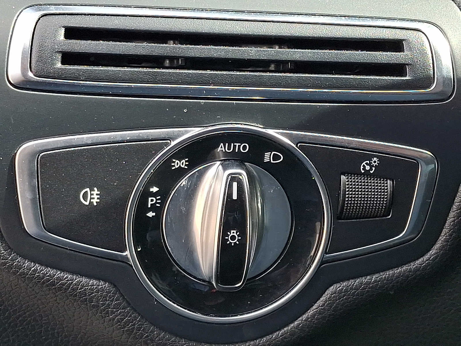 2015 Mercedes-Benz C-Class 4dr Sdn C 300 Sport 4MATIC®