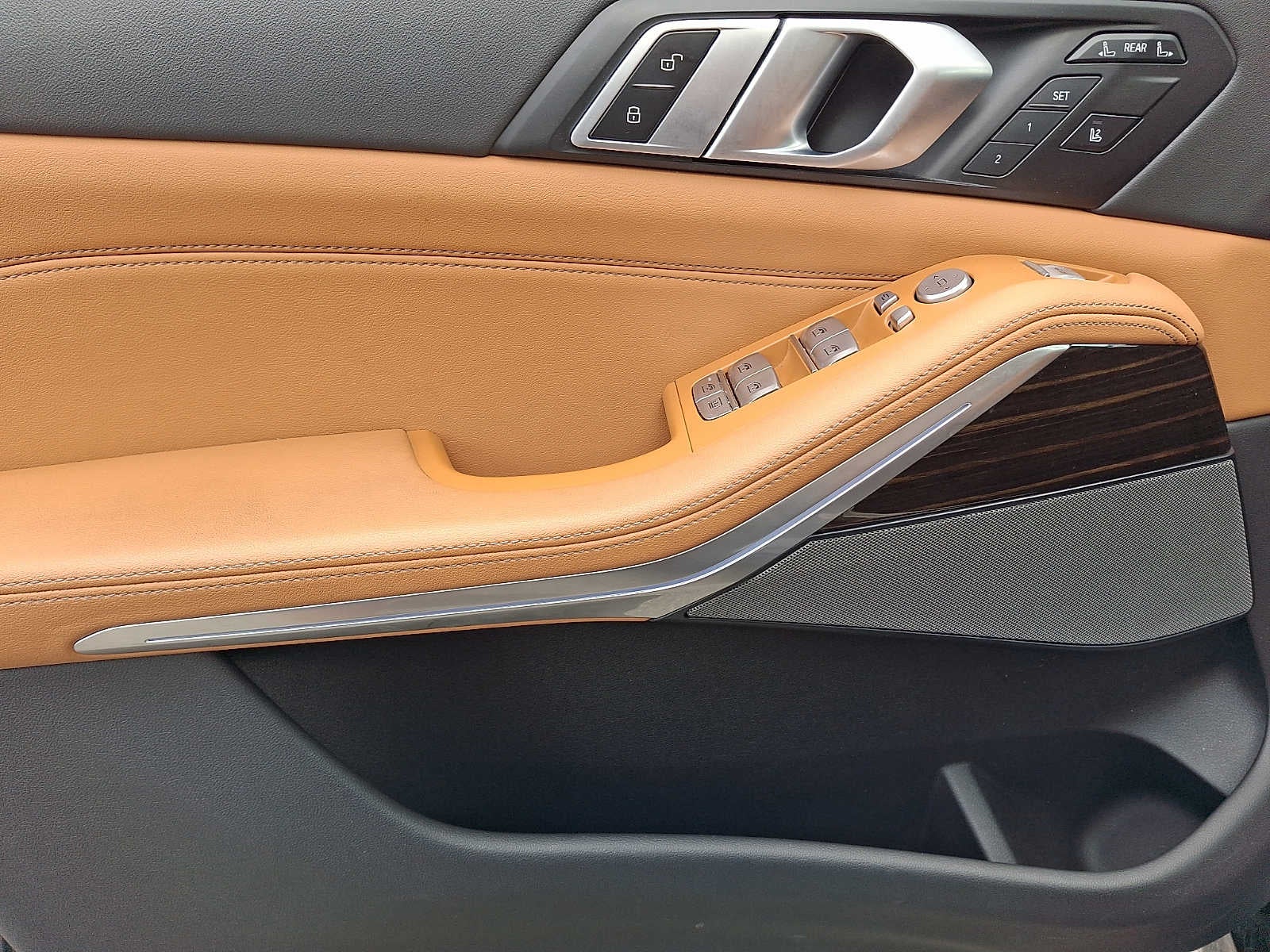 2024 BMW X7 xDrive40i Sports Activity Vehicle