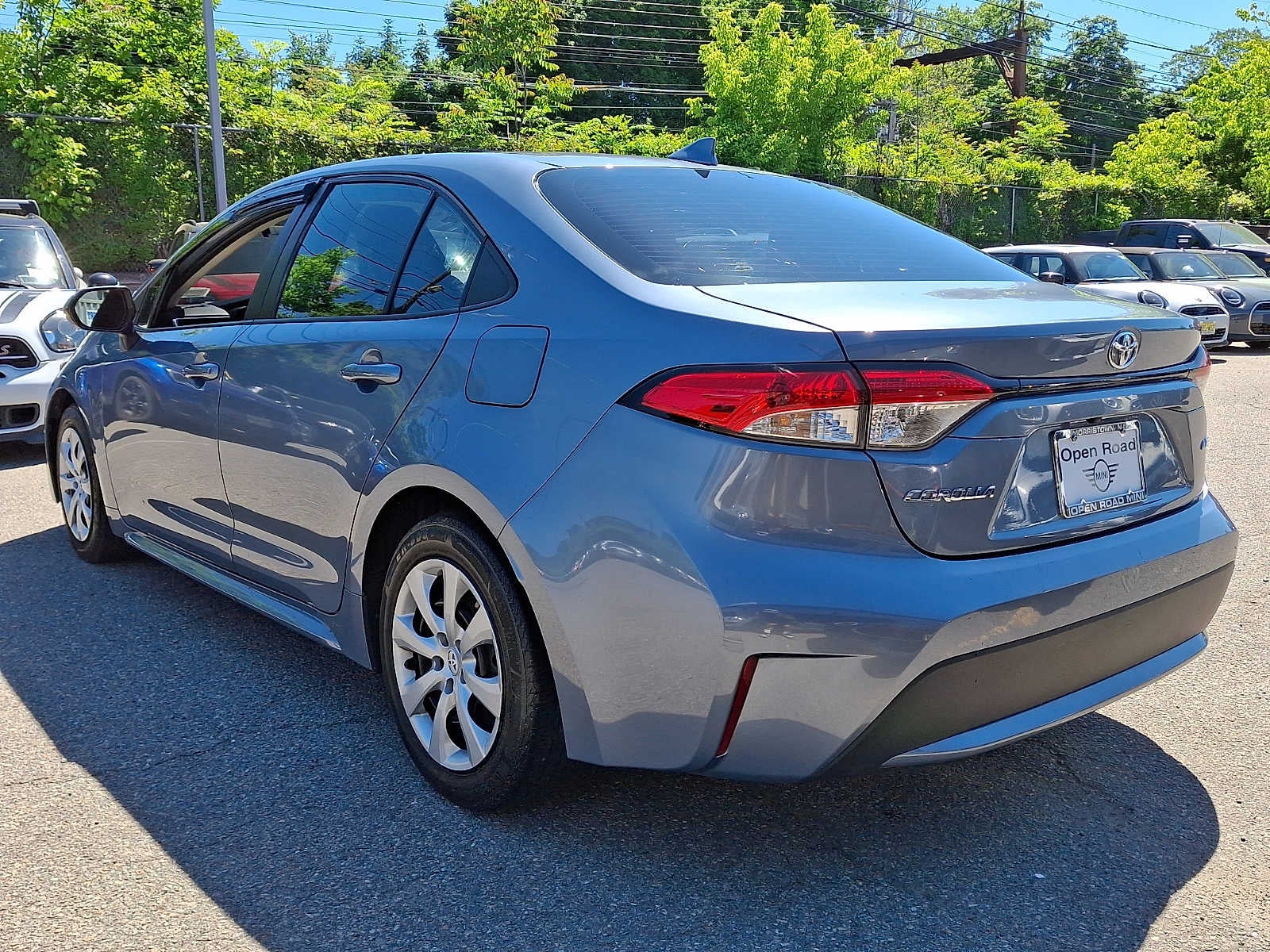 2021 Toyota Corolla LE - Photo 4