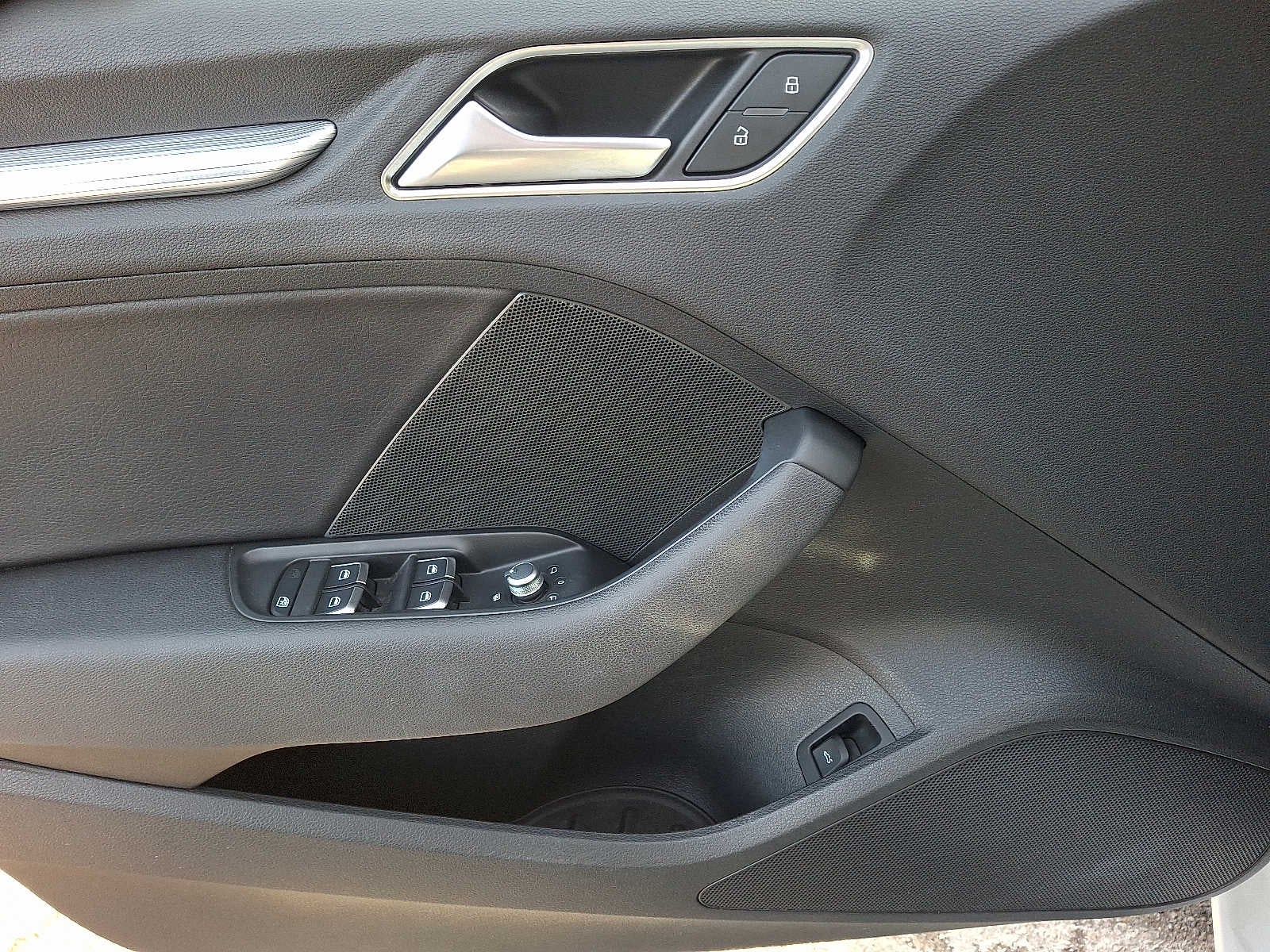 2016 Audi A3 4dr Sdn quattro 2.0T Premium Plus