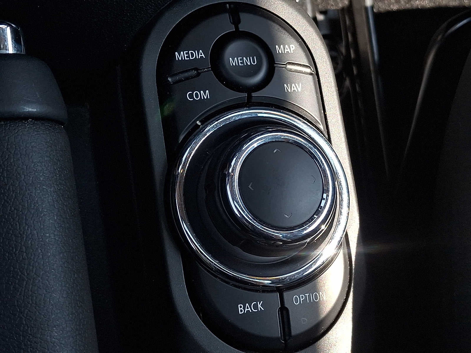 2024 MINI Hardtop 2 Door Base - Photo 23