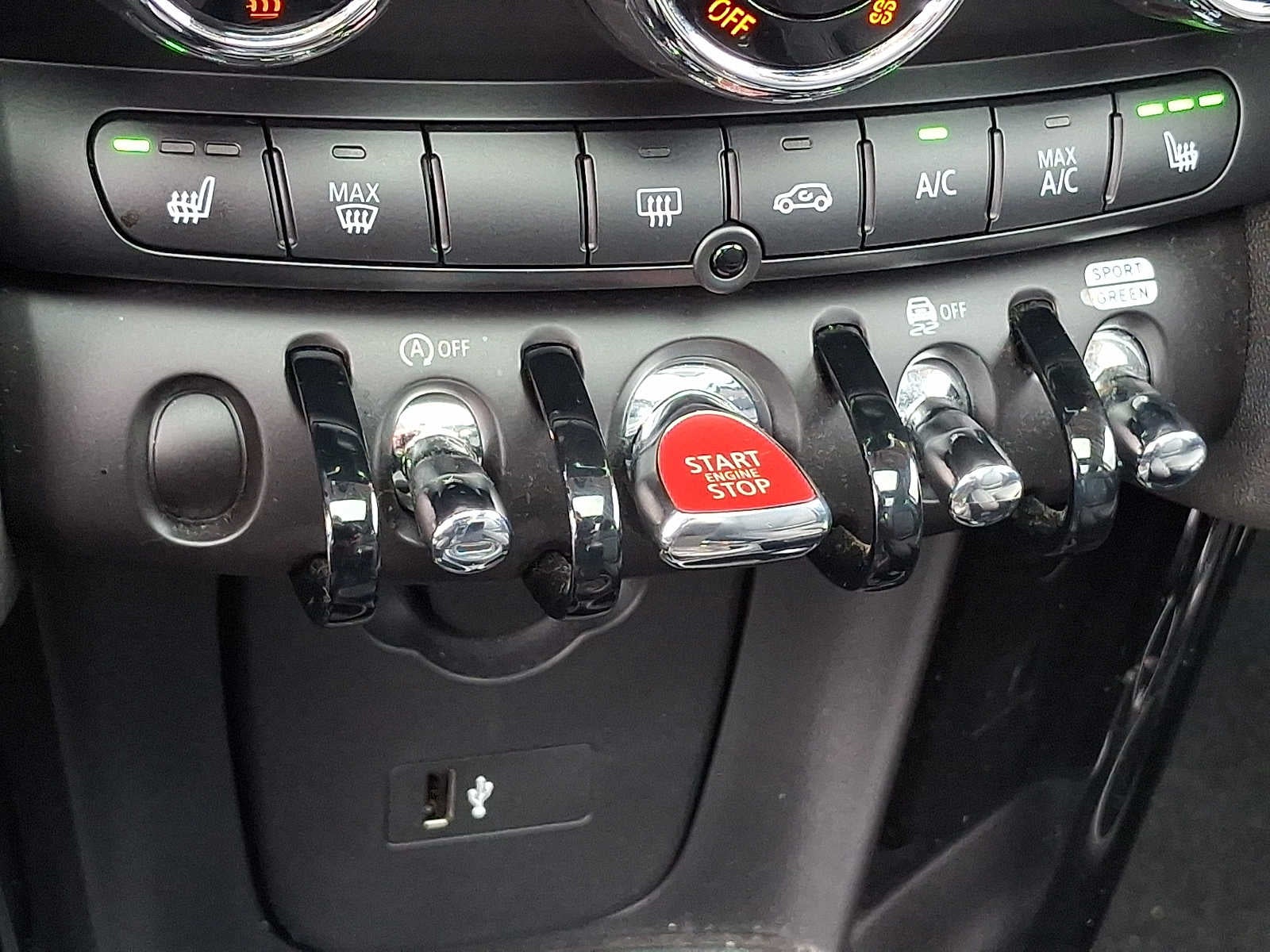 2024 MINI Hardtop 4 Door S - Photo 26