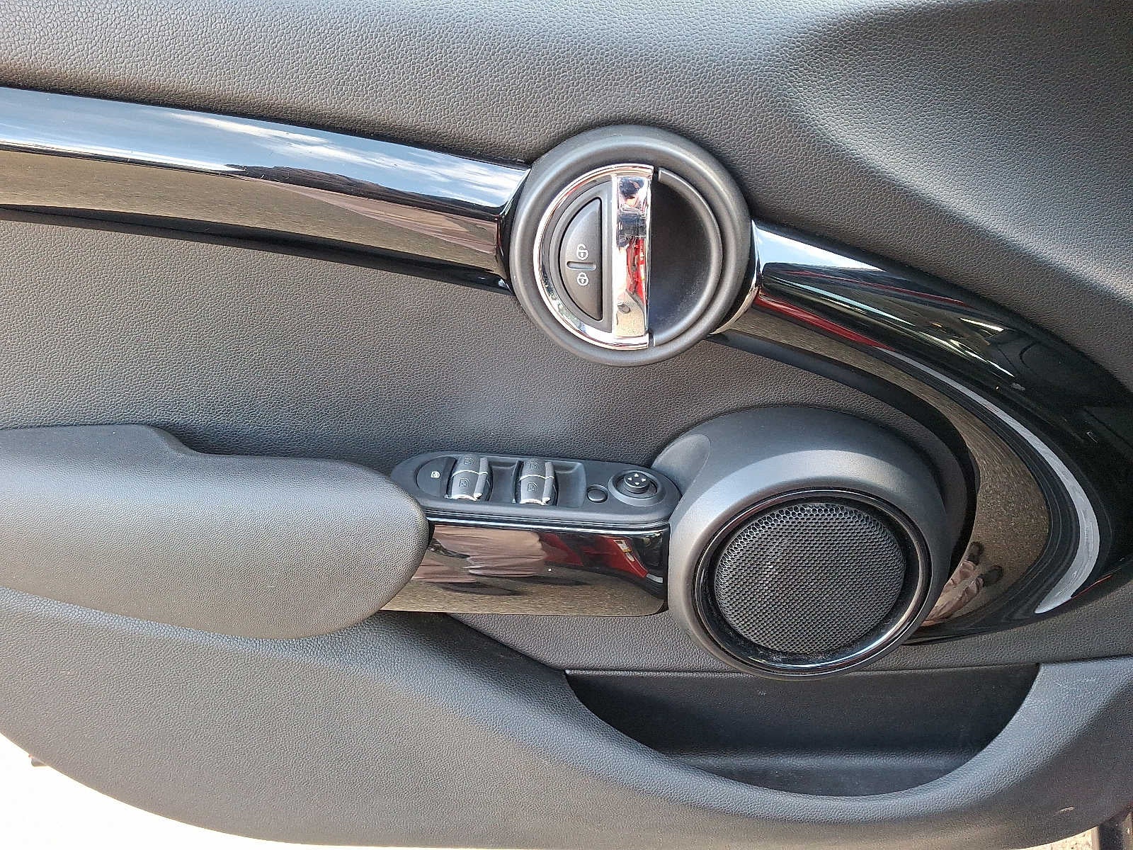 2019 MINI Hardtop 4 Door Signature Cooper S