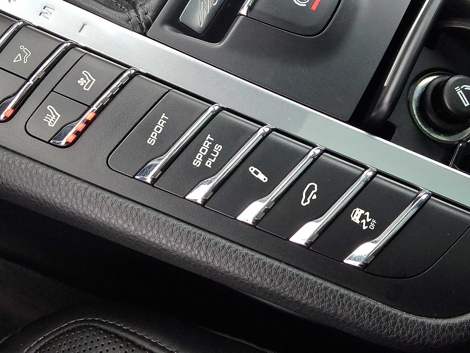 2018 Porsche Macan AWD