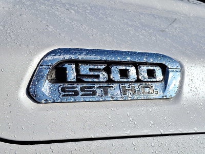 2025 RAM 1500 Longhorn 4x4 Crew Cab 57 Box