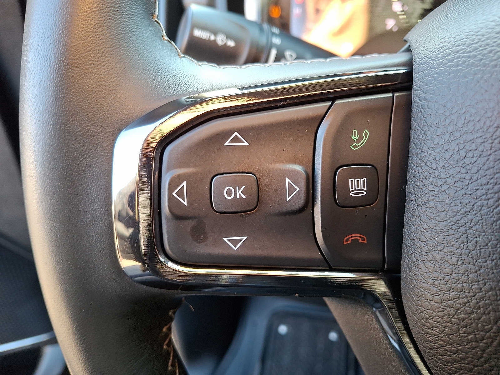 2024 RAM 1500 Limited 4x4 Crew Cab 57 Box