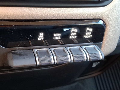 2022 RAM 1500 Laramie 4x4 Crew Cab 57 Box