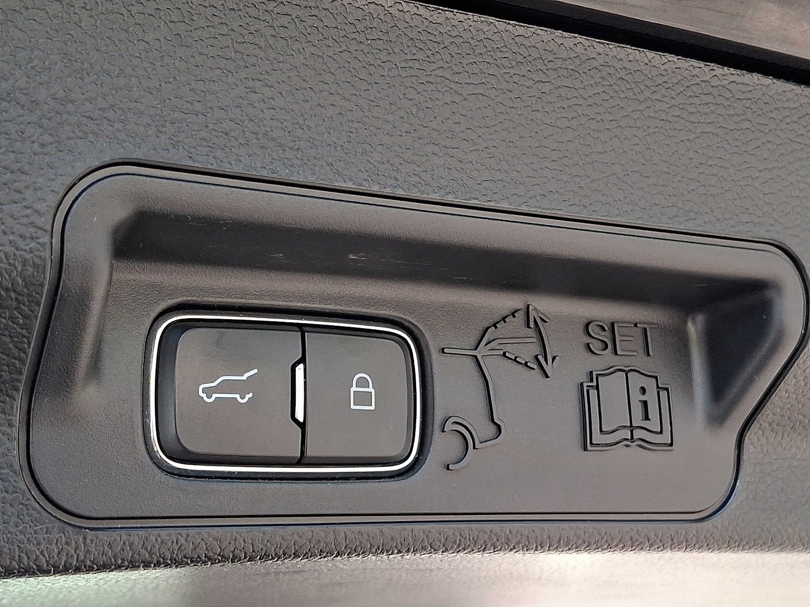 2023 Ford Explorer ST-Line 4WD