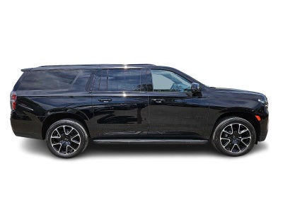 2024 Chevrolet Suburban 4WD 4dr RST