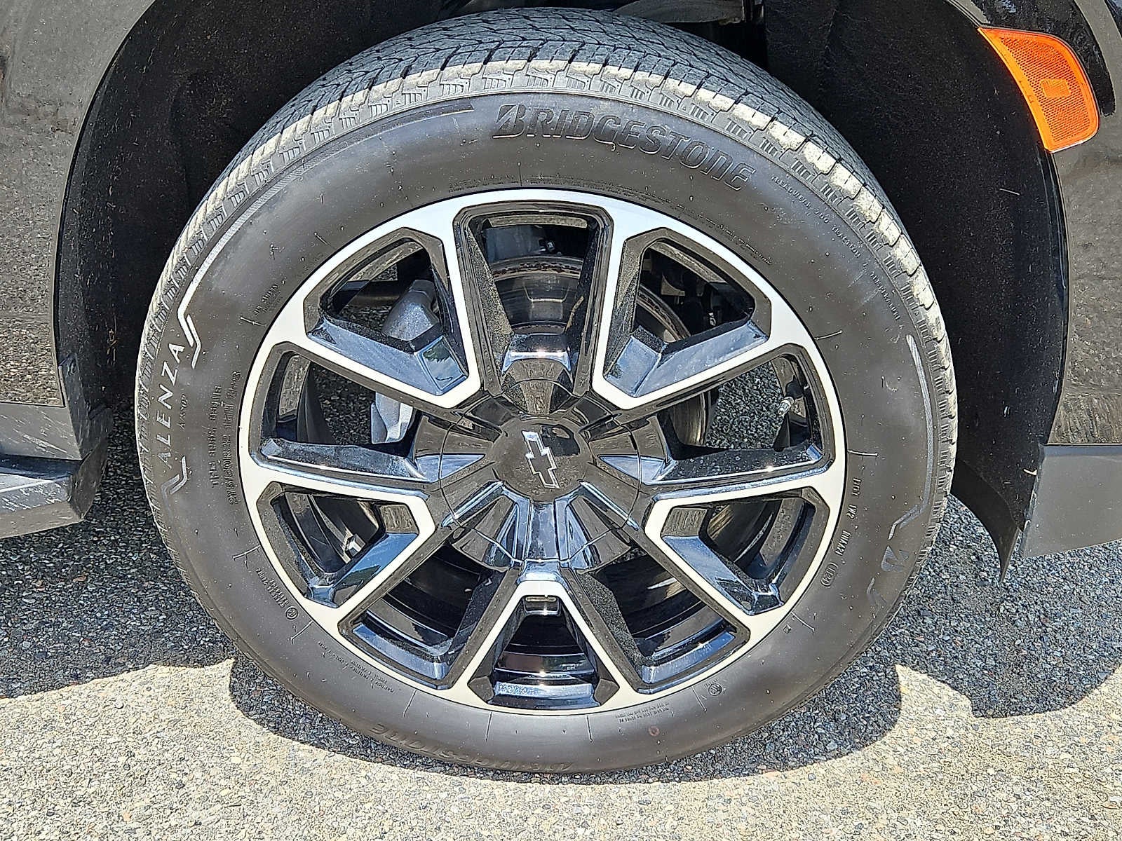 2024 Chevrolet Suburban 4WD 4dr RST