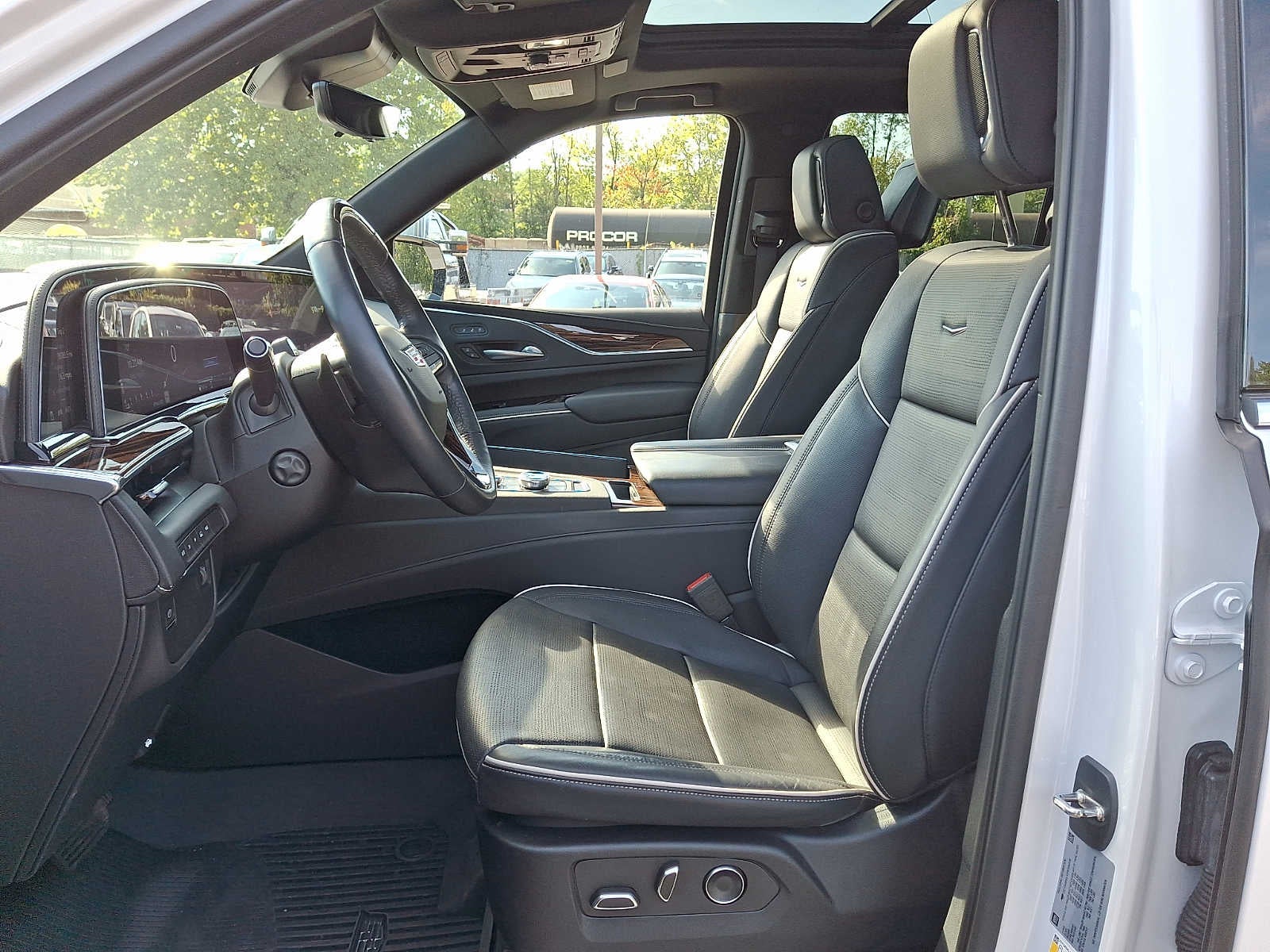 2023 Cadillac Escalade 4WD 4dr Premium Luxury