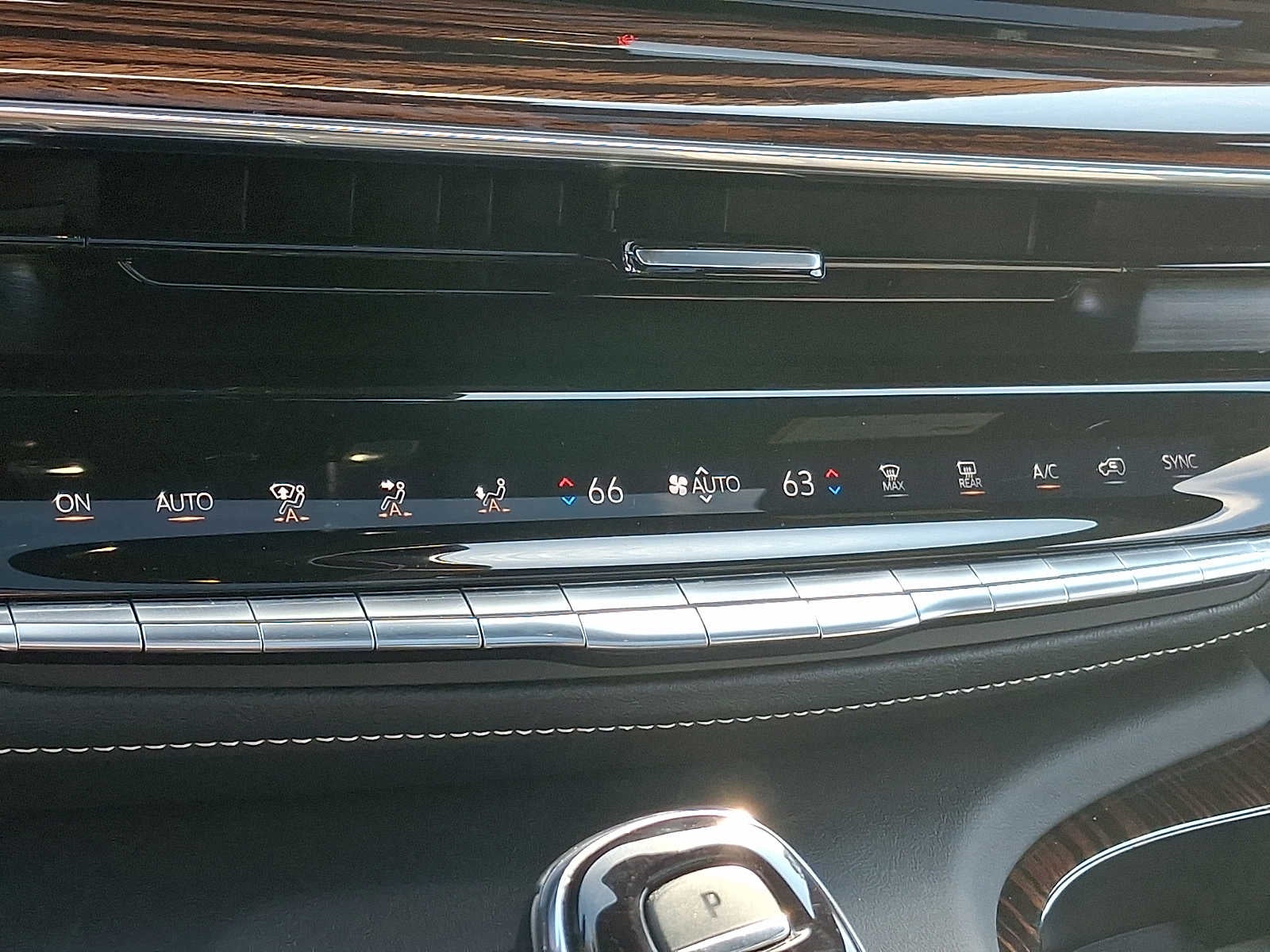 2023 Cadillac Escalade 4WD 4dr Premium Luxury