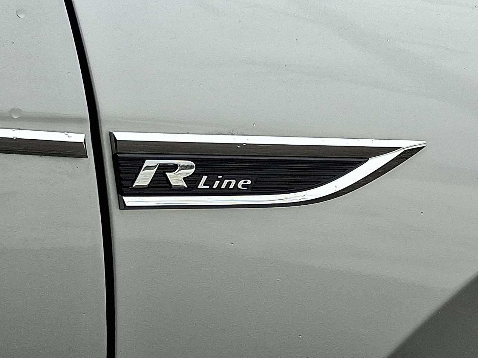 2021 Volkswagen Passat 2.0T R-Line Auto