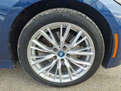 2023 BMW 3 Series 330e xDrive Plug-In Hybrid