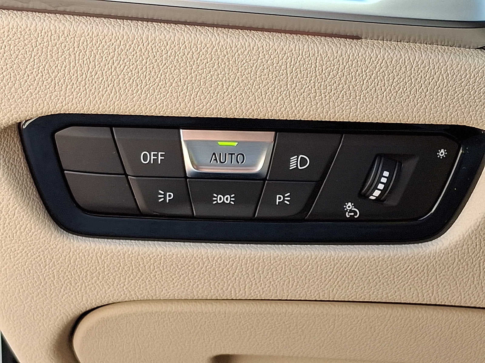 2021 BMW 3 Series 330i xDrive Sedan North America