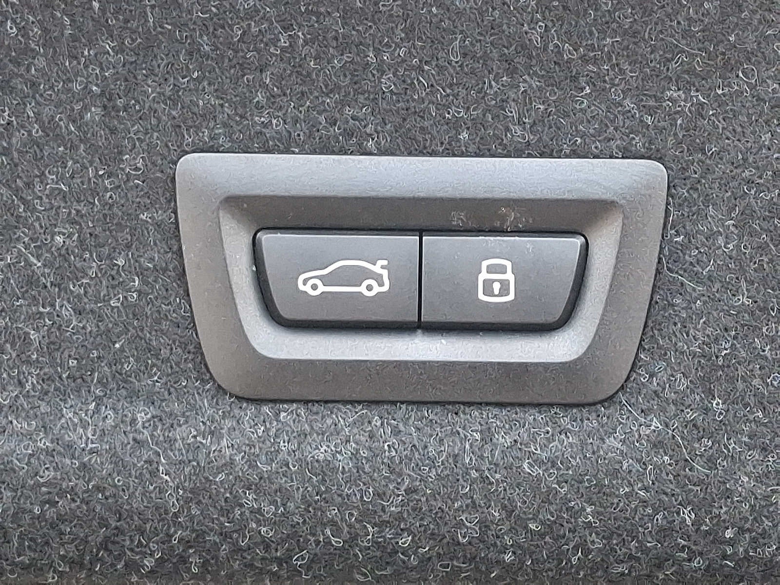 2025 BMW 3 Series 330i xDrive Sedan