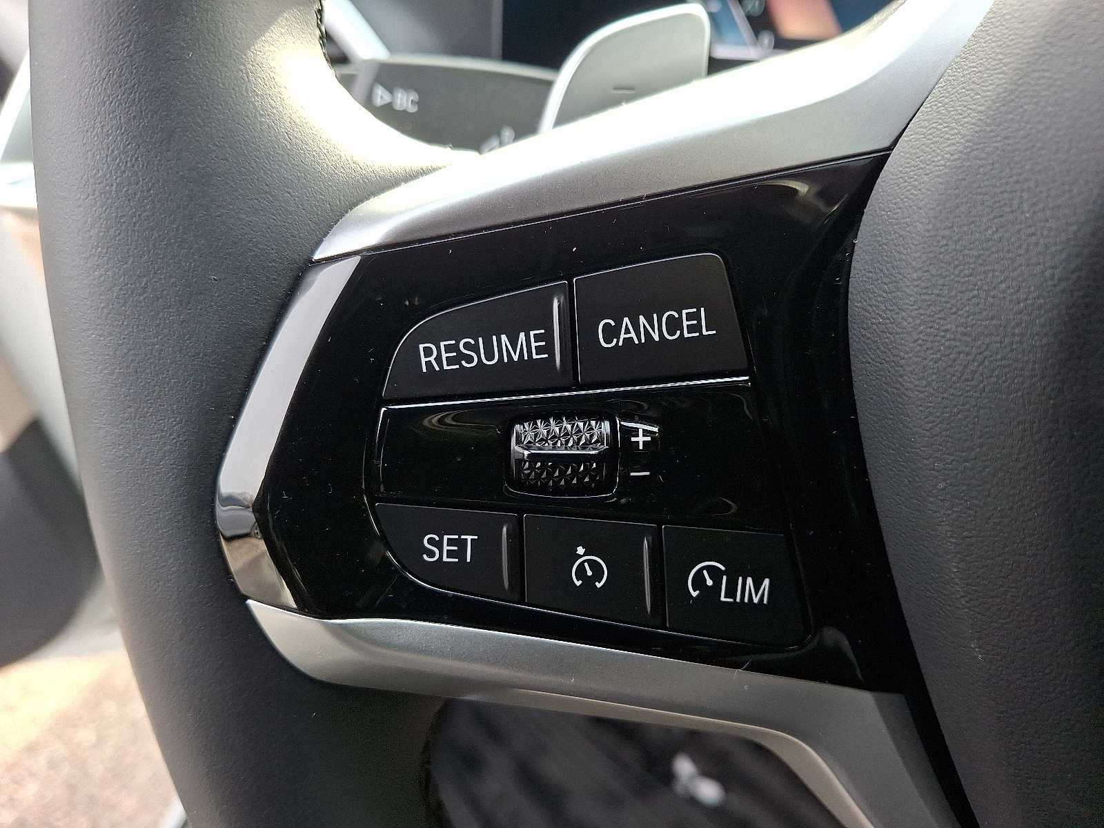 2025 BMW 3 Series 330i xDrive Sedan