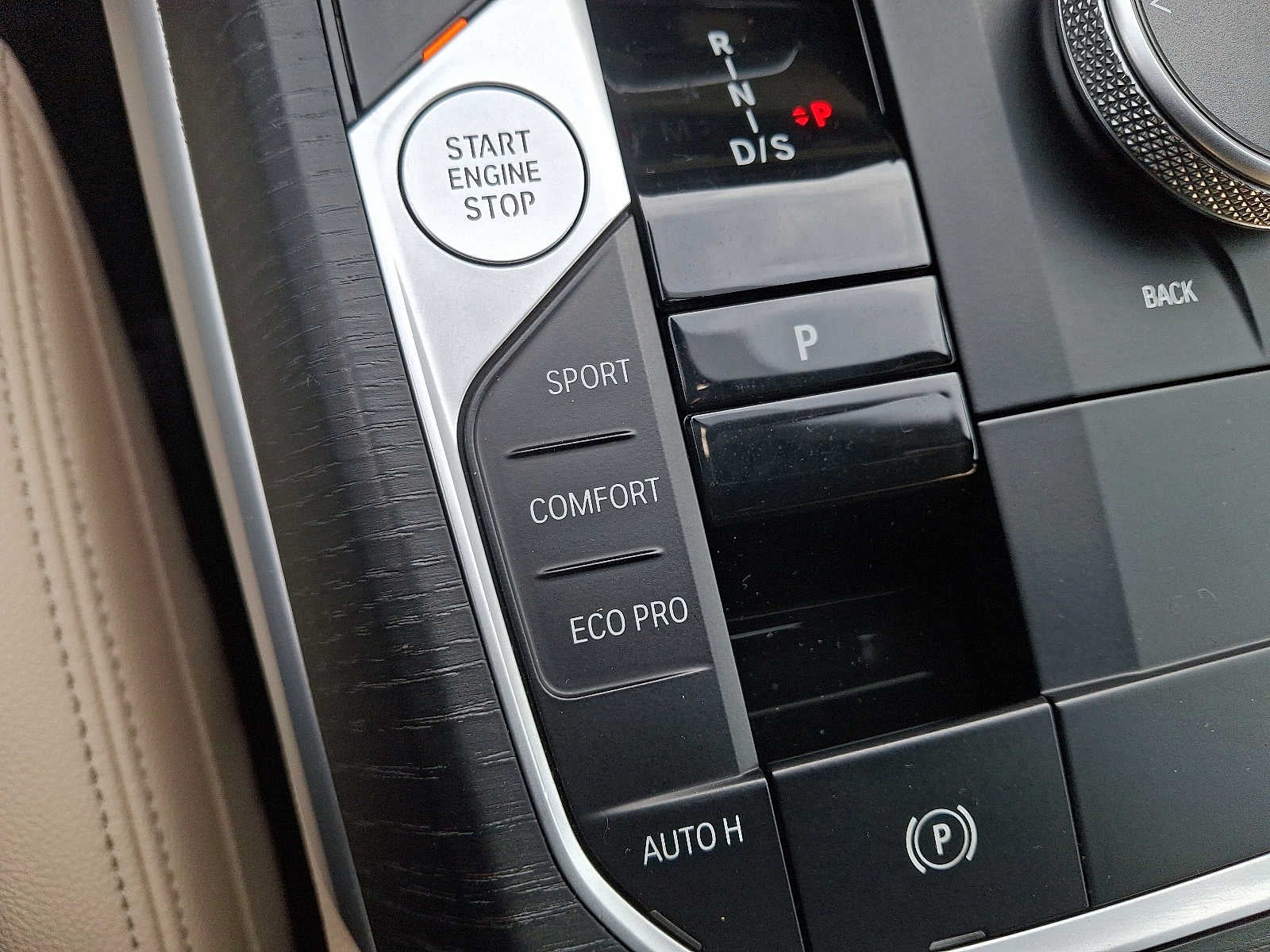 2025 BMW 3 Series 330i xDrive Sedan