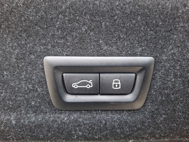 2025 BMW 3 Series 330i xDrive Sedan