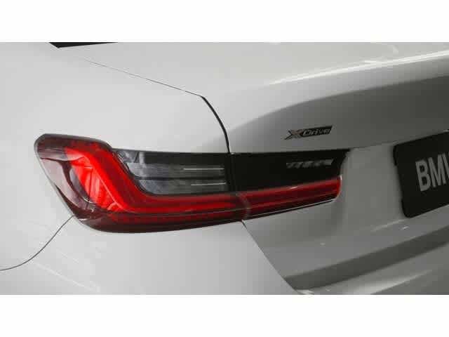 2025 BMW 3 Series 330i xDrive Sedan