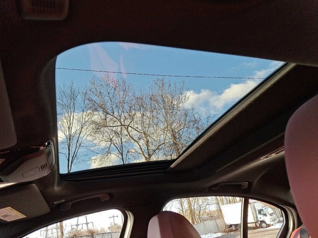 2025 BMW 3 Series 330i xDrive Sedan