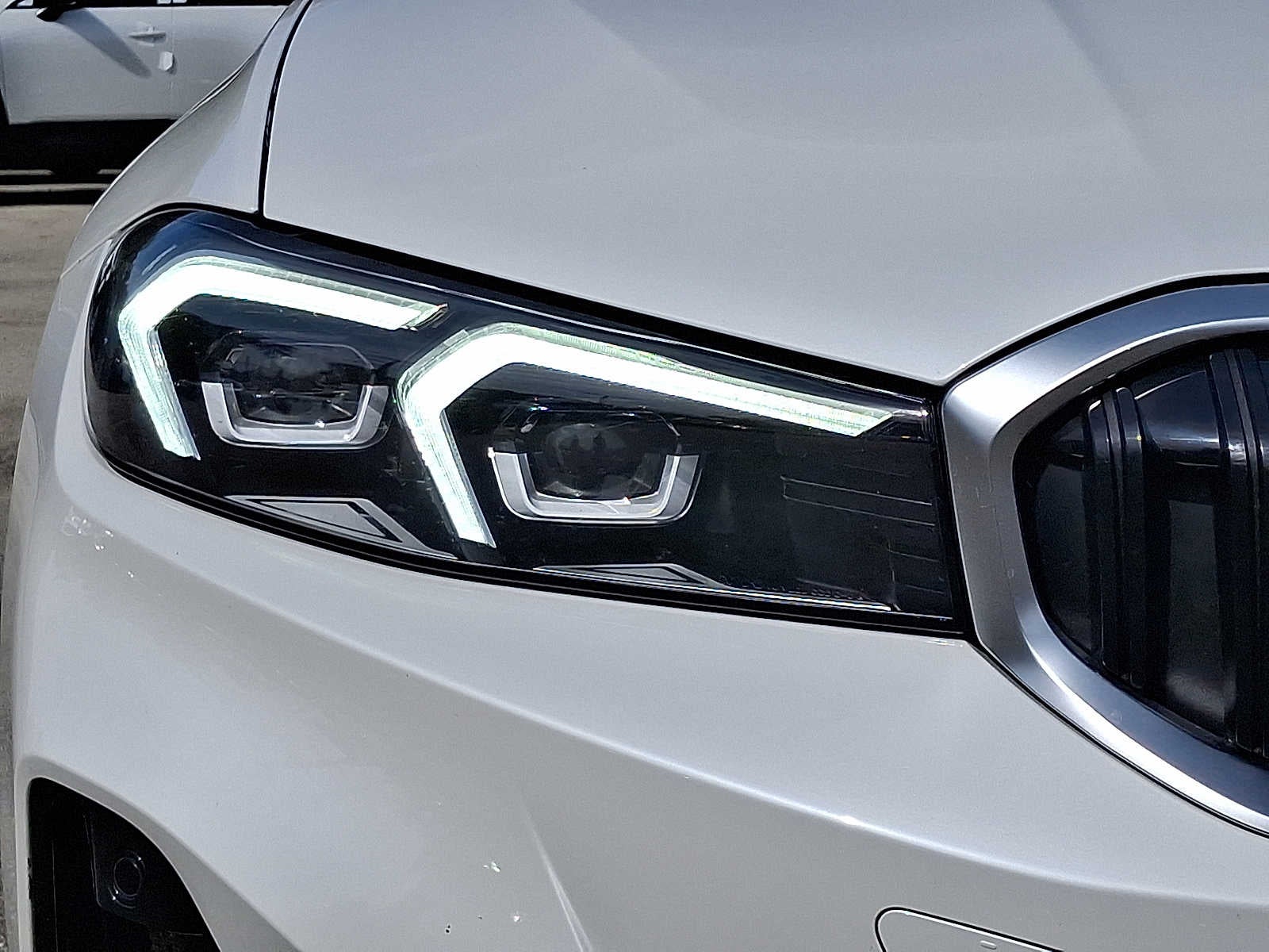 2025 BMW 3 Series 330i xDrive Sedan