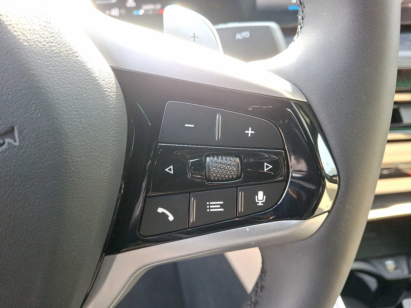 2025 BMW 3 Series 330i xDrive Sedan