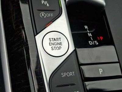 2023 BMW 3 Series 330i xDrive Sedan