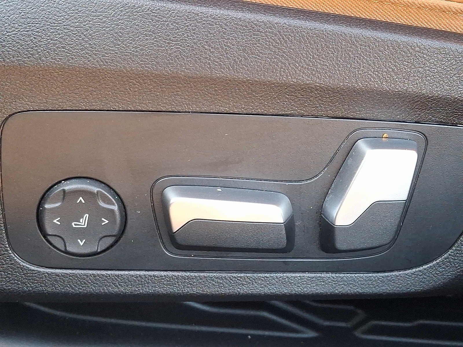 2023 BMW 3 Series 330i xDrive Sedan