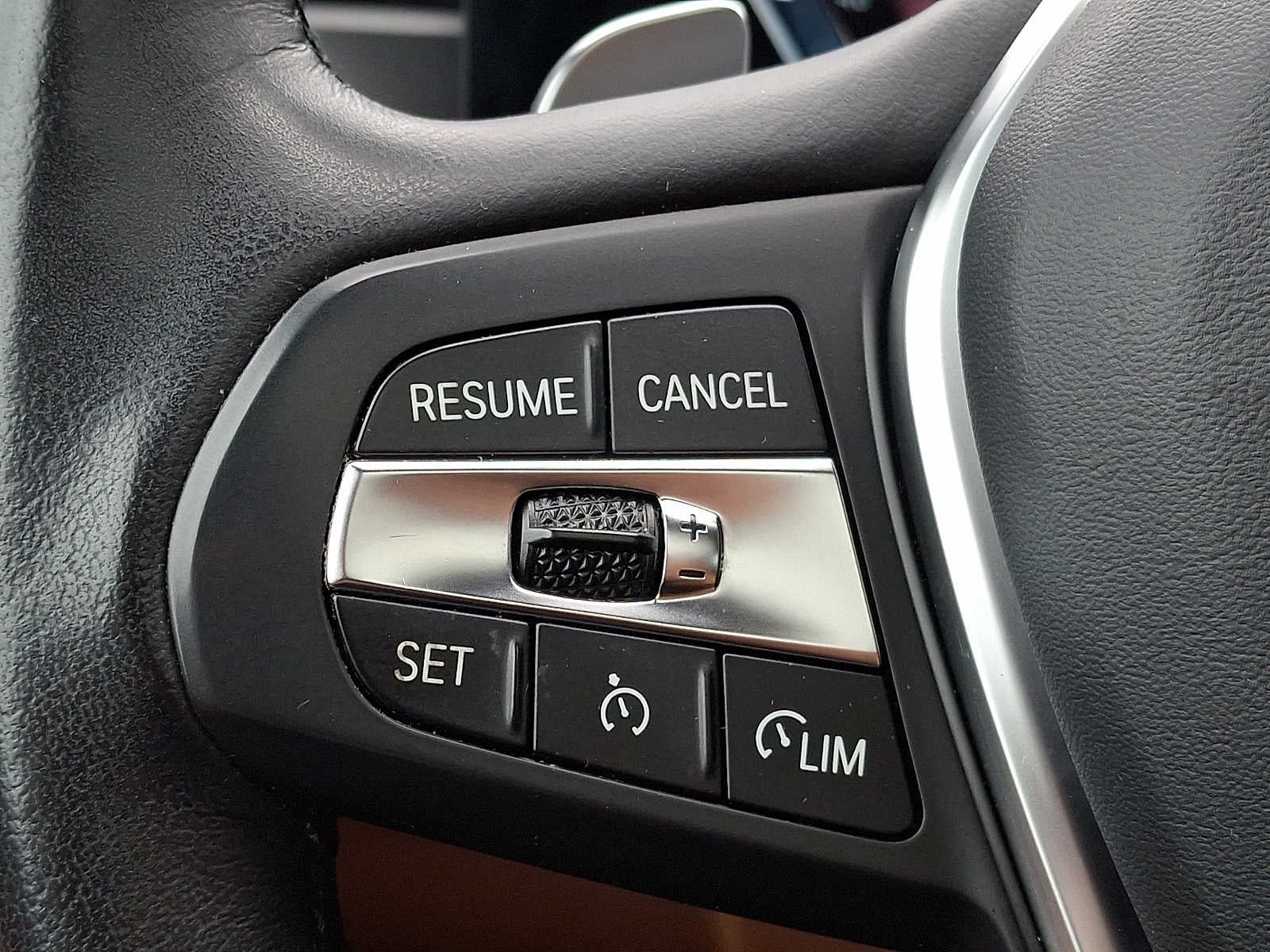 2023 BMW 3 Series 330i xDrive Sedan