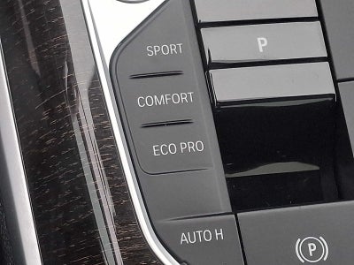 2023 BMW 3 Series 330i xDrive Sedan