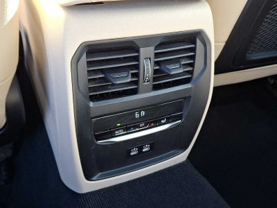 2023 BMW 3 Series 330i xDrive Sedan