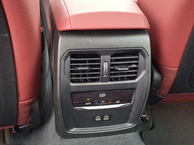 2023 BMW 3 Series 330i xDrive Sedan