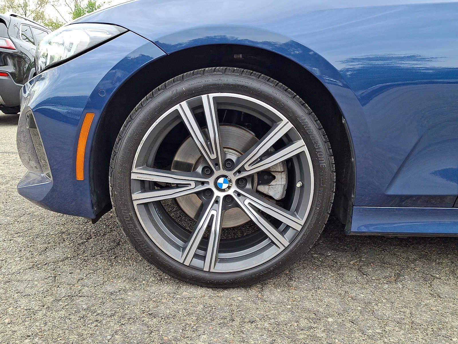 2023 BMW 3 Series 330i xDrive Sedan