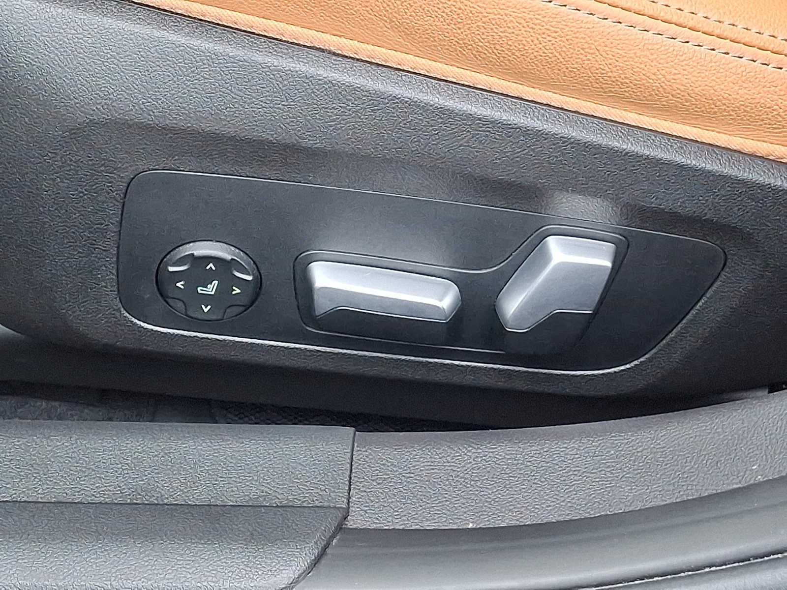 2023 BMW 3 Series 330i xDrive Sedan