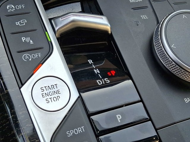 2023 BMW 3 Series 330i xDrive Sedan