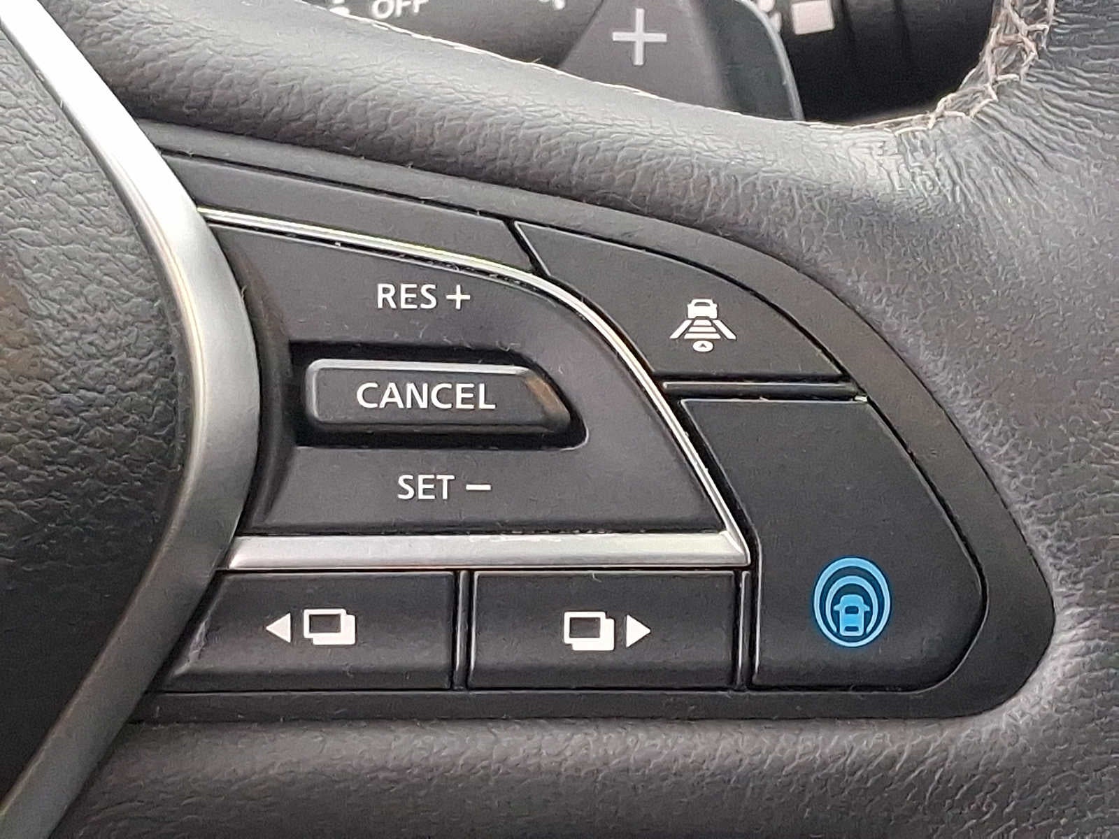 2022 INFINITI QX50 LUXE AWD