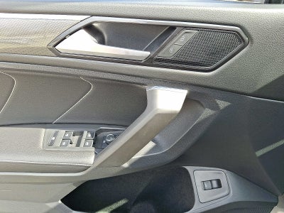 2022 Volkswagen Tiguan 2.0T SE R-Line Black FWD