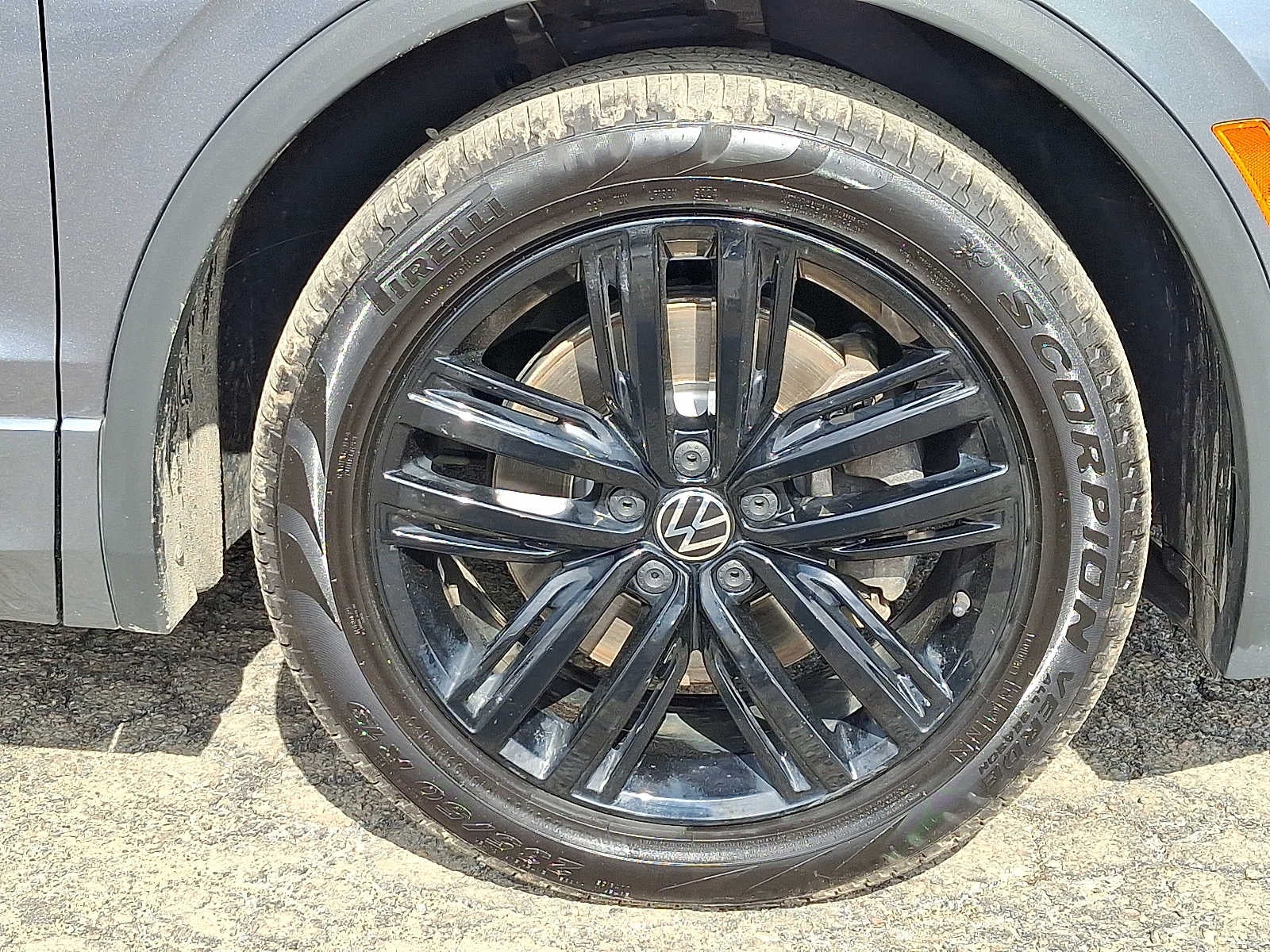 2022 Volkswagen Tiguan 2.0T SE R-Line Black FWD