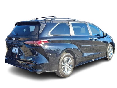2022 Toyota Sienna XSE AWD 7-Passenger