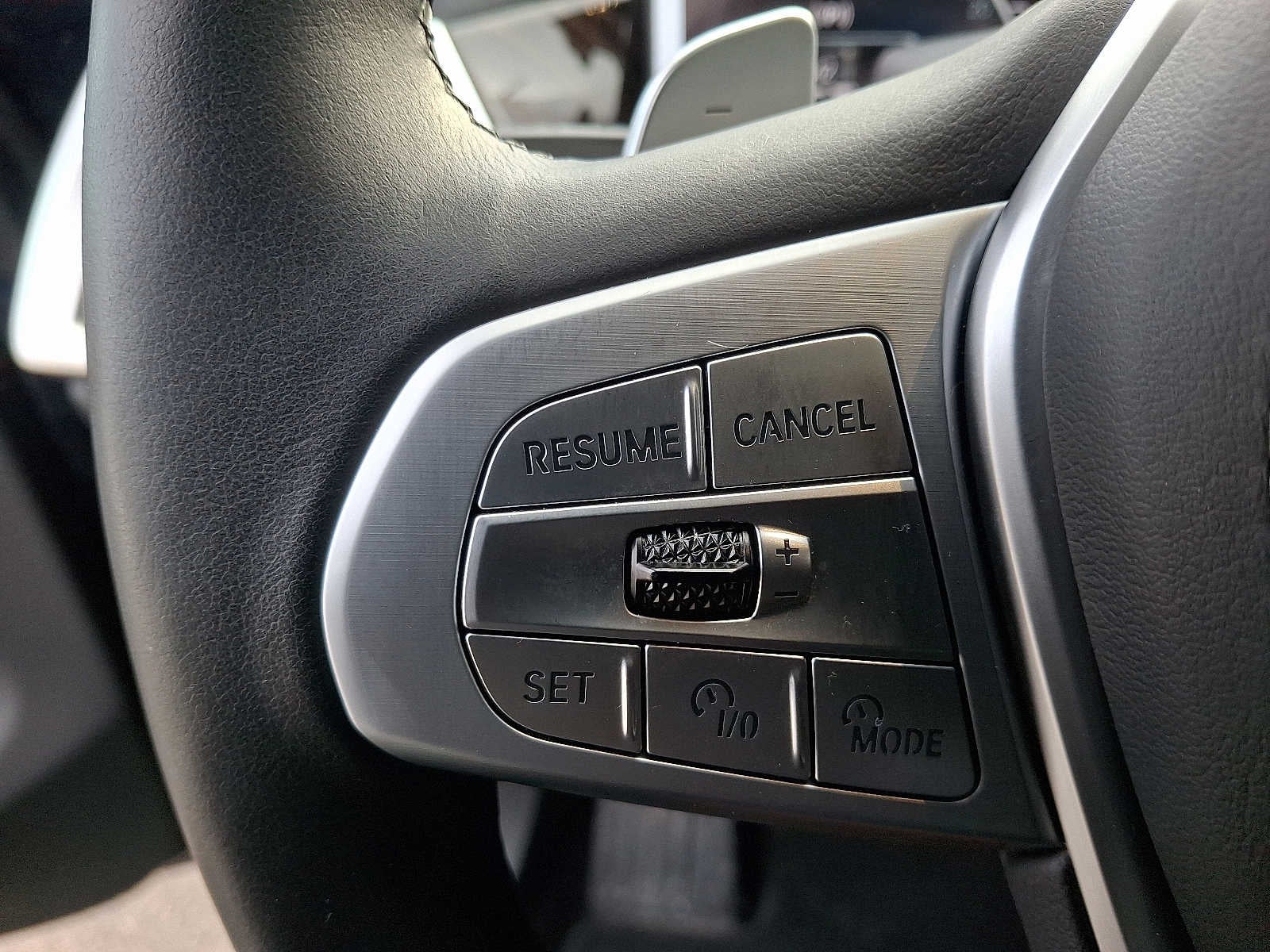 2025 BMW X7 xDrive40i Sports Activity Vehicle